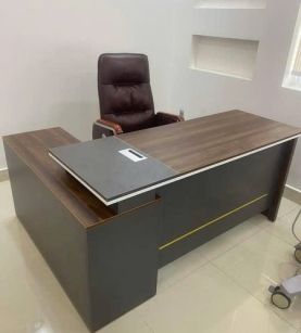 ban-lam-viec-giam-doc-11